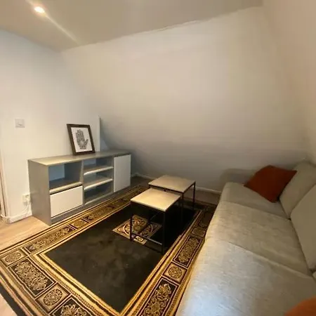 Central Studio Apt In Apartmán *